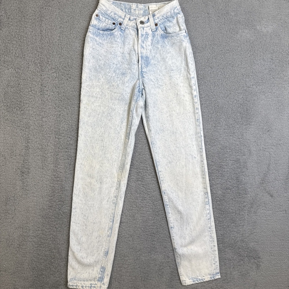 Levis Vintage Mom Jeans Womens Size 3 Button Fly Tapered Stone Wash Made USA 90s